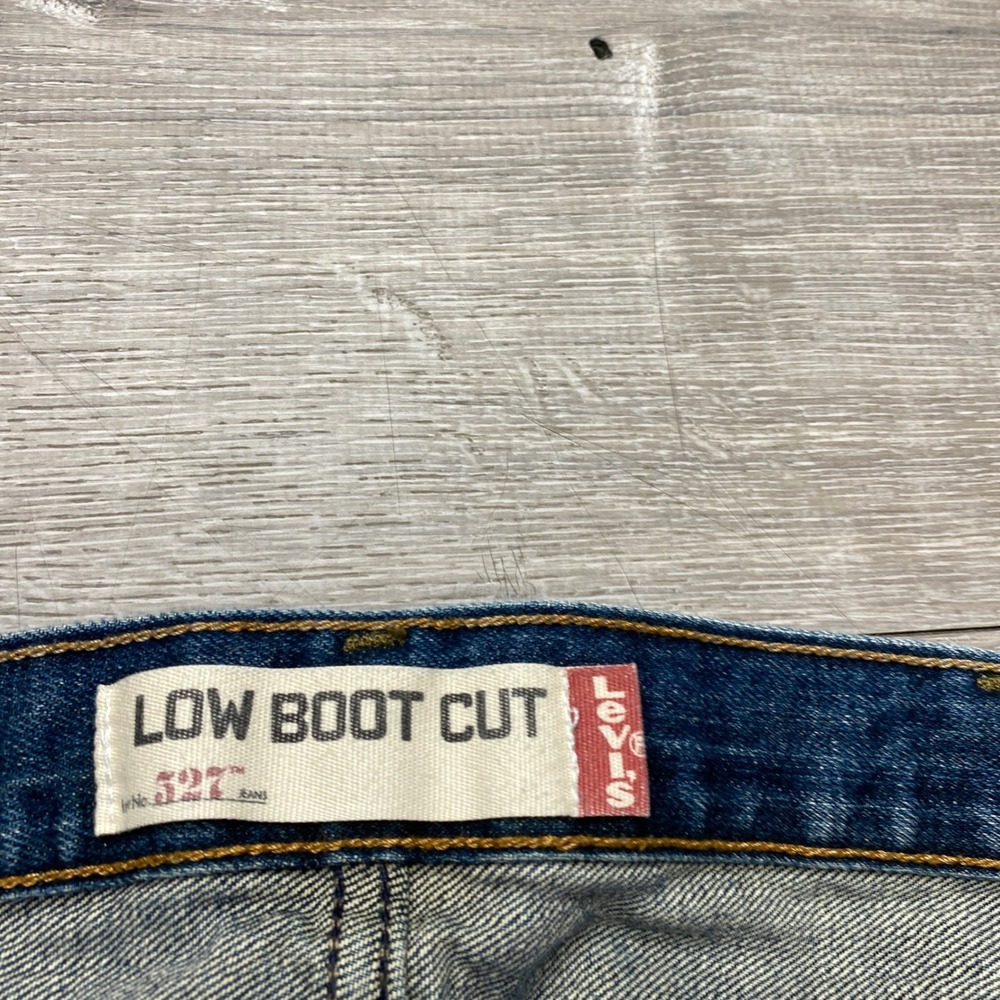 Levis Jeans 527 Low Boot Cut Mens 38x32 Blue Cotton Denim Slim Fit Casual - Picture 2 of 10